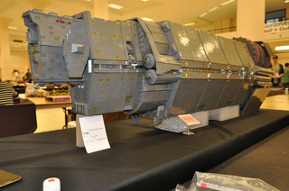 Illustration for article titled It Only Took $7,000 To Build This LEGO Halo Spaceship